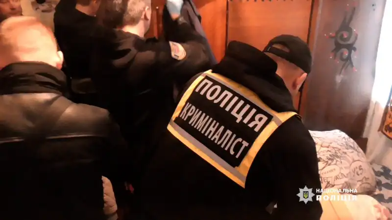 На Вінниччині чоловік убив сусідку під час розбійного нападу та намагався інсценувати самогубство