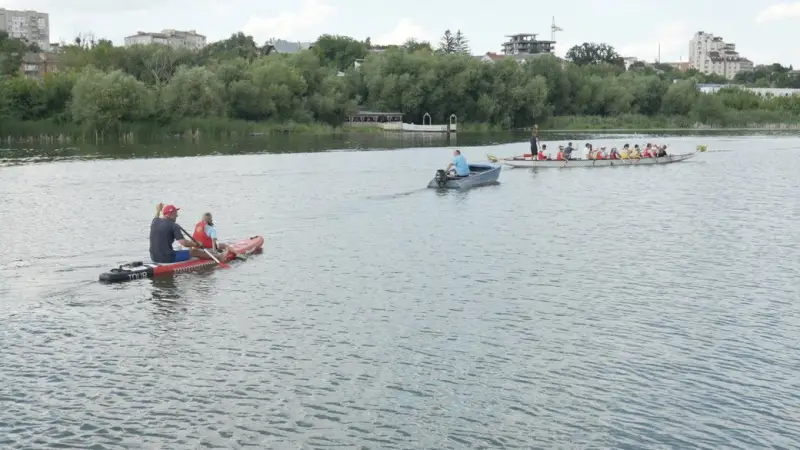 На хвилі турботи: у Вінниці влаштували водний відпочинок для дітей військових